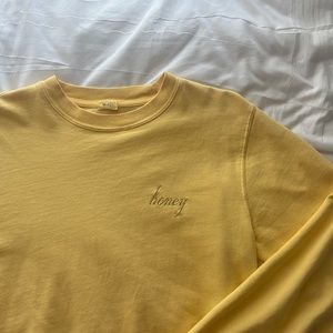 Brandy Melville Crewneck !!